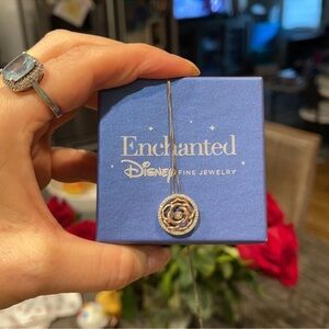 🌹NWOT Disney Belle Rose 18” Sterling Rose Gold and Diamond Necklace🌹